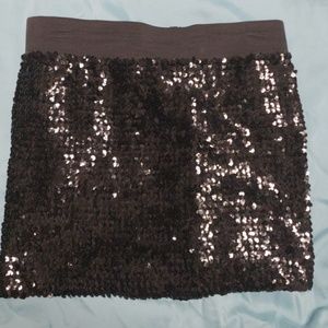 NWOT Super cute sequins skirt